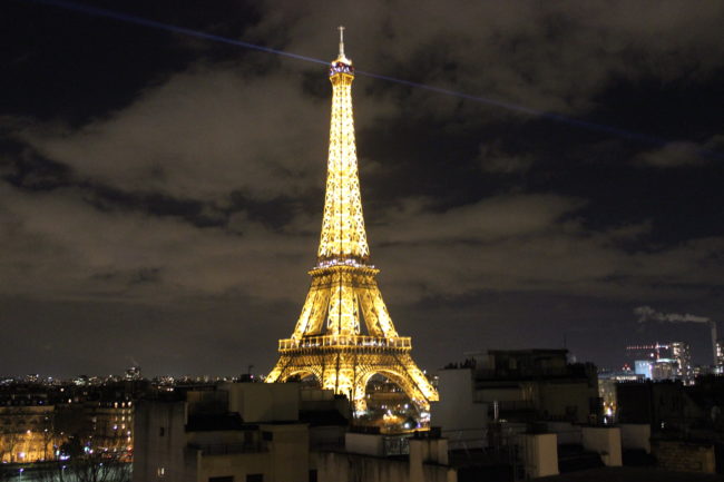 Kann man in Paris eine perfektere Aussicht aus seinem Hotel"zimmer" haben?